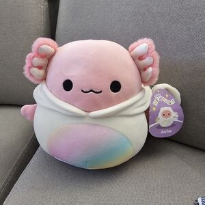 🐣 ARCHIE 🐰 Pink Axolotl in Bunny Costume Easter 2024 Original Squishmallow NWT